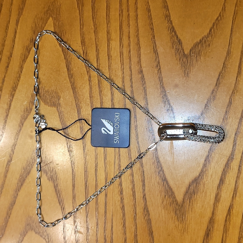 Swarovski 18" Bice Pendant Necklace